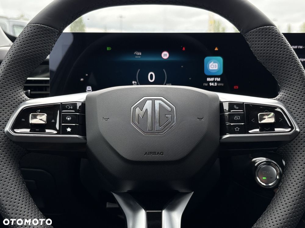 MG HS 1.5T HEV+ Exclusive - 18