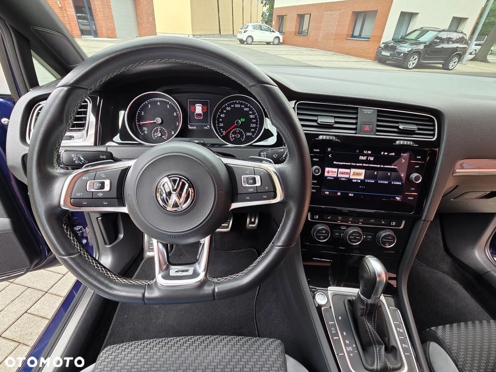 Volkswagen Golf 1.5 eTSI OPF DSG R-Line - 27