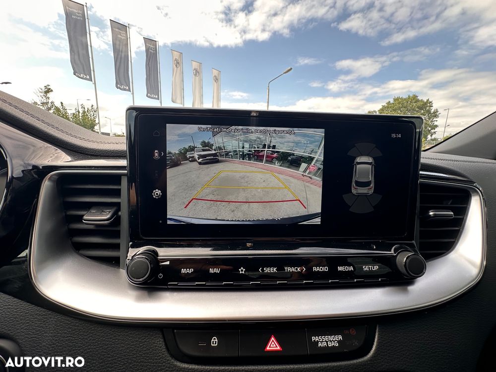 Kia XCeed - 13