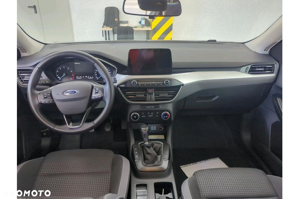 Ford Focus 1.0 EcoBoost Connected - 10