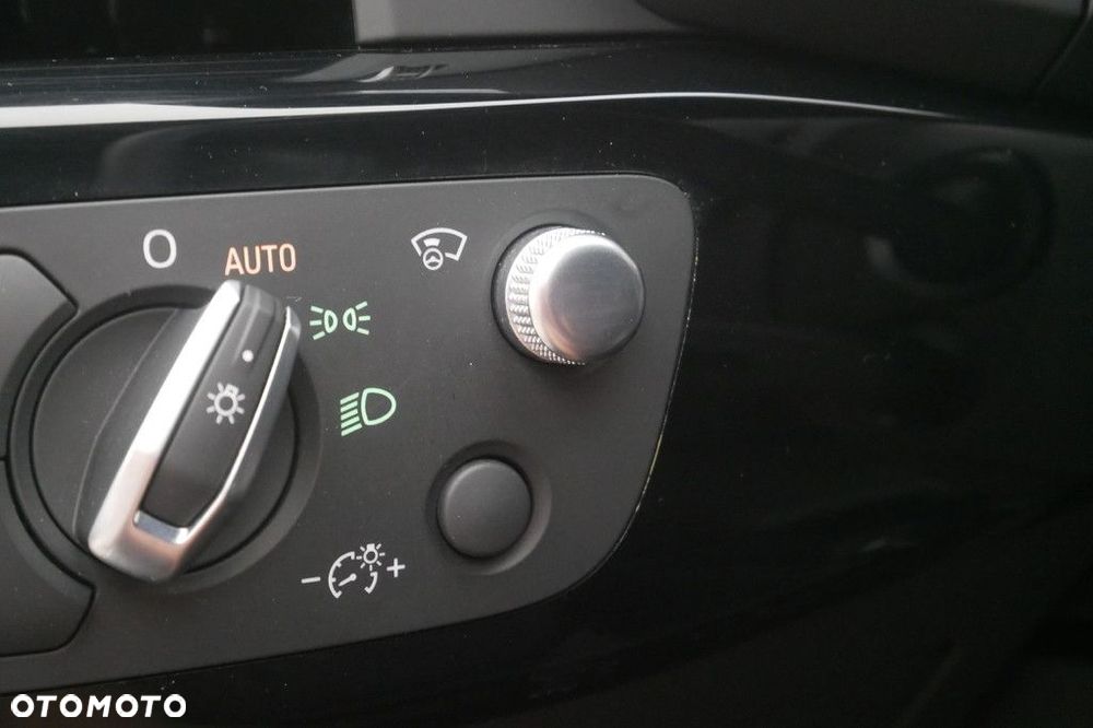 Audi A4 Limousine - 36