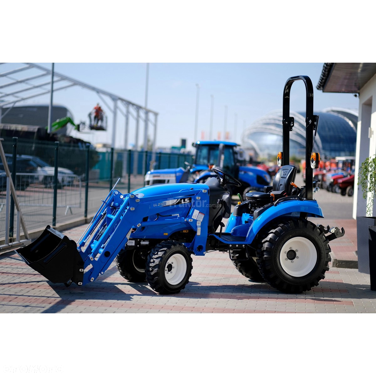 LS Traktor LS Tractor XJ25 HST - IND 4x4  24.4KM / ładowacz czołowy TUR LS LL2101 - 29