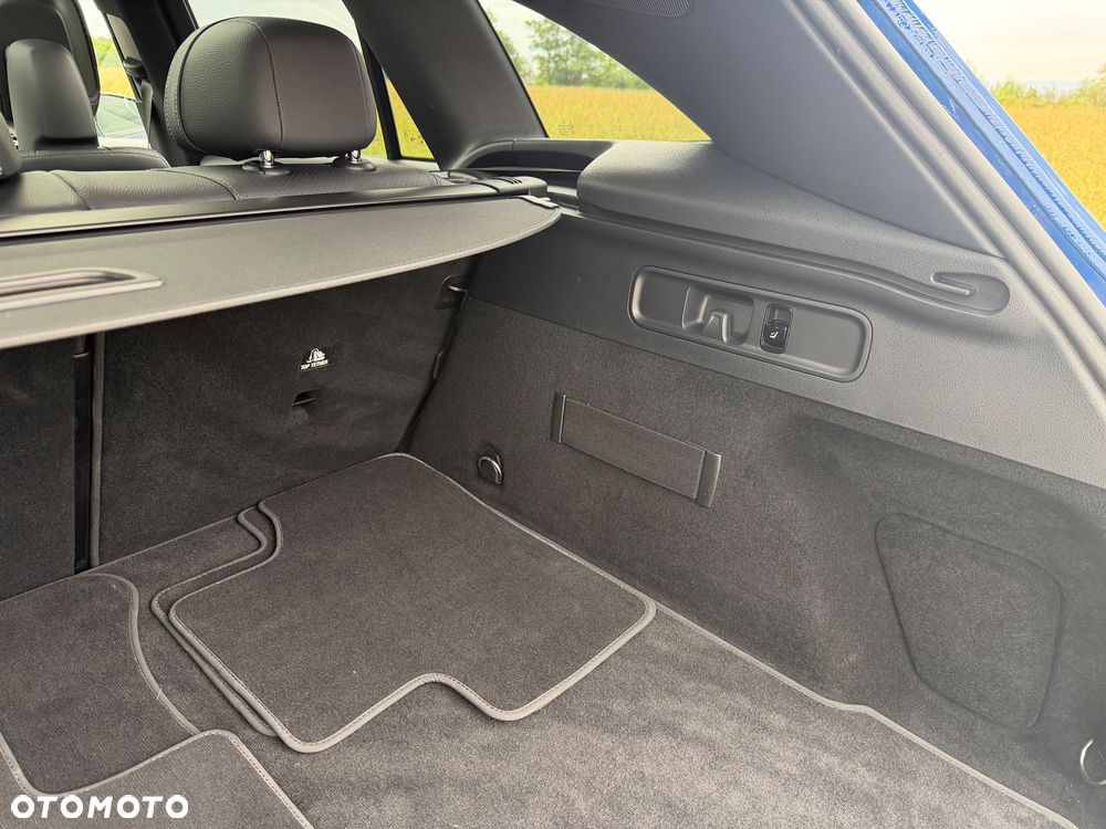 Mercedes-Benz GLC 300 4Matic 9G-TRONIC Edition AMG Line - 26