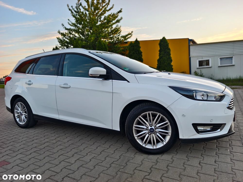 Ford Focus 1.5 EcoBlue Start-Stopp-System TITANIUM DESIGN - 39