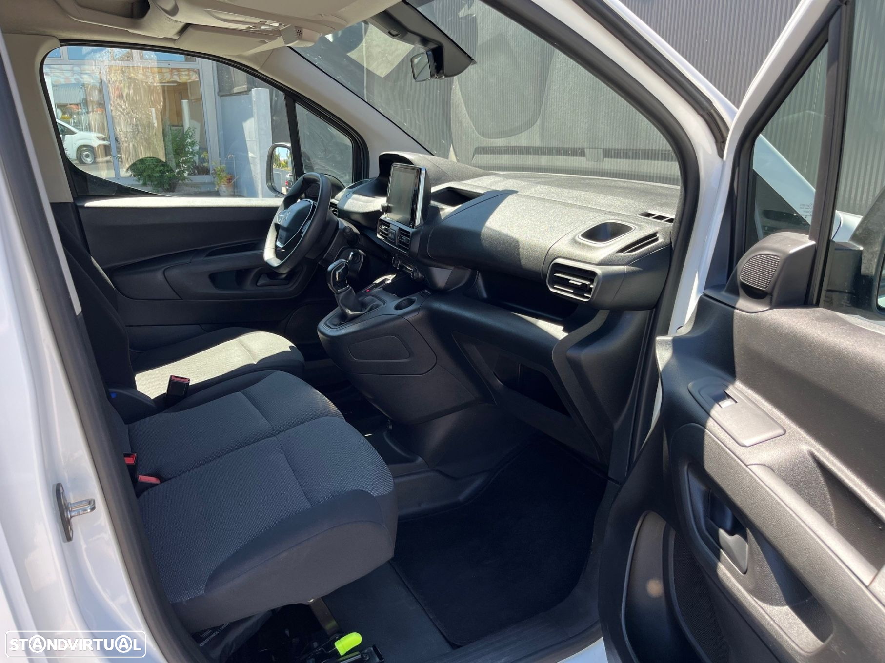 Peugeot Partner 1.5 BlueHDi Asphalt Standard Plus - 17