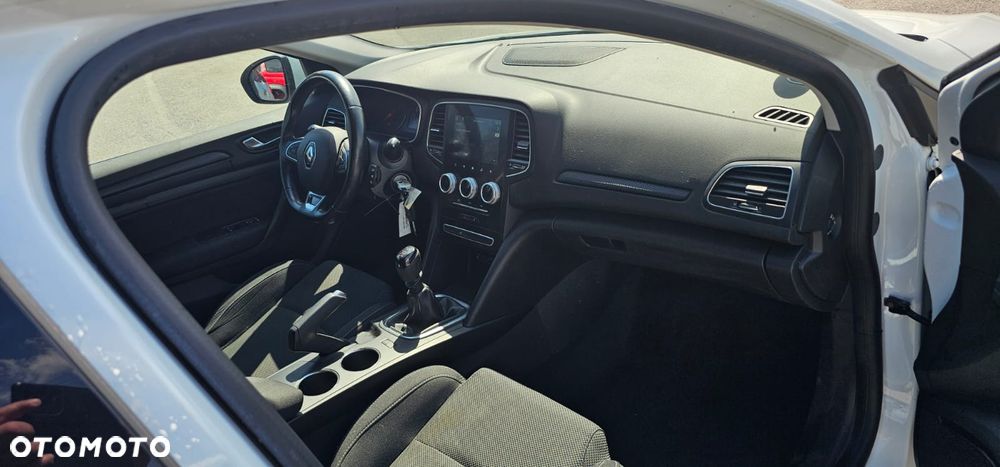 Renault Megane 1.5 dCi Energy Life EU6 - 11