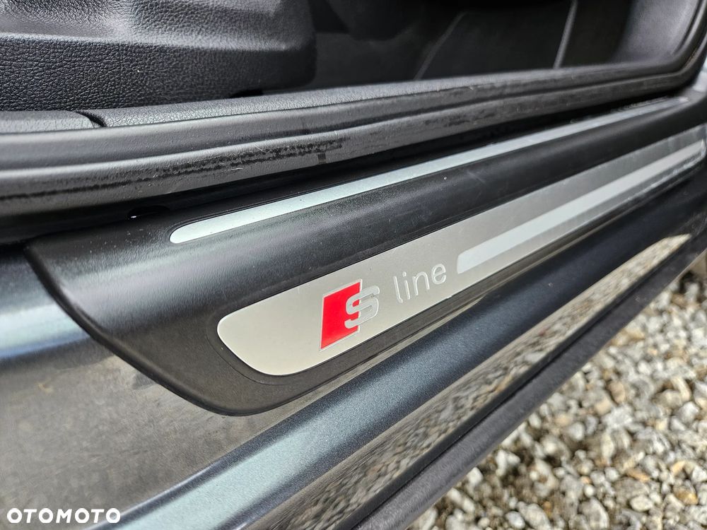 Audi Q3 2.0 TFSI Quattro - 28