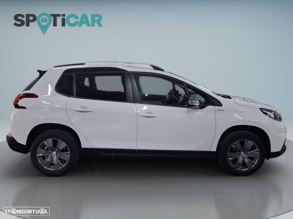 Peugeot 2008 1.2 PureTech Style - 9