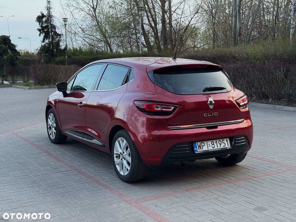 Renault Clio - 6