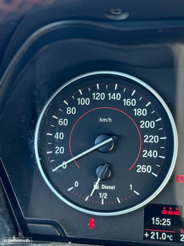 BMW 116 d Sport Line - 28