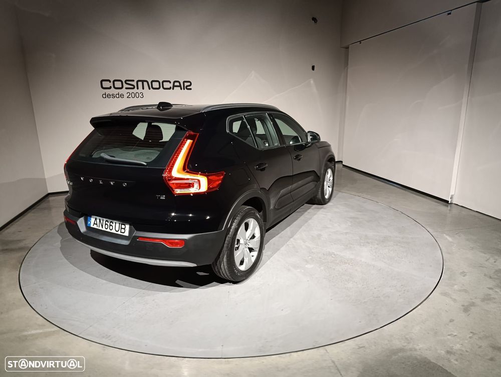 Volvo XC 40 1.5 T2 Momentum Geartronic - 19
