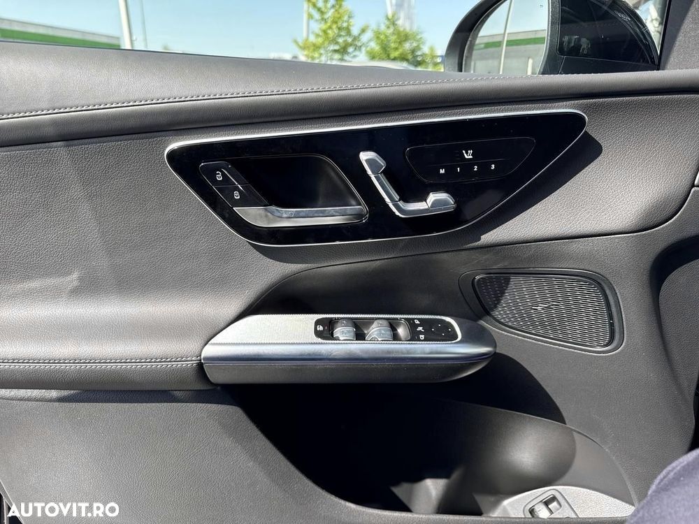 Mercedes-Benz GLC Coupe 300 e 4MATIC - 12