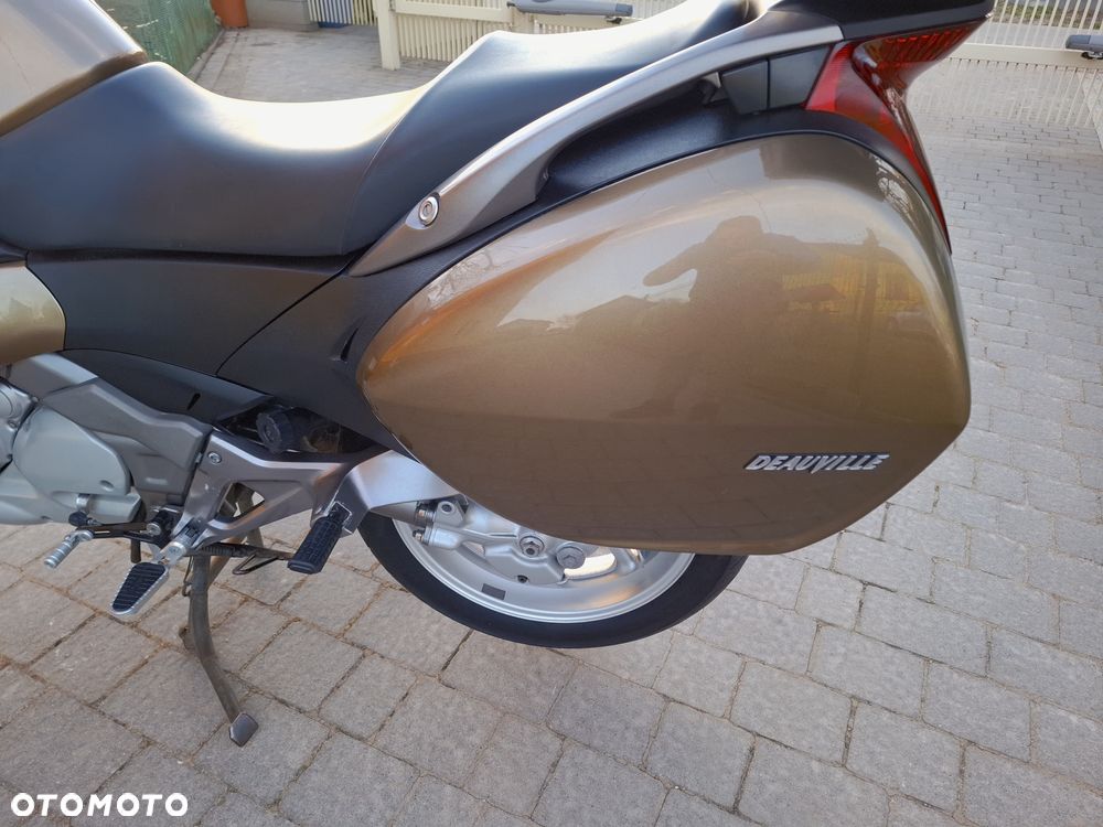 Honda Deauville - 12