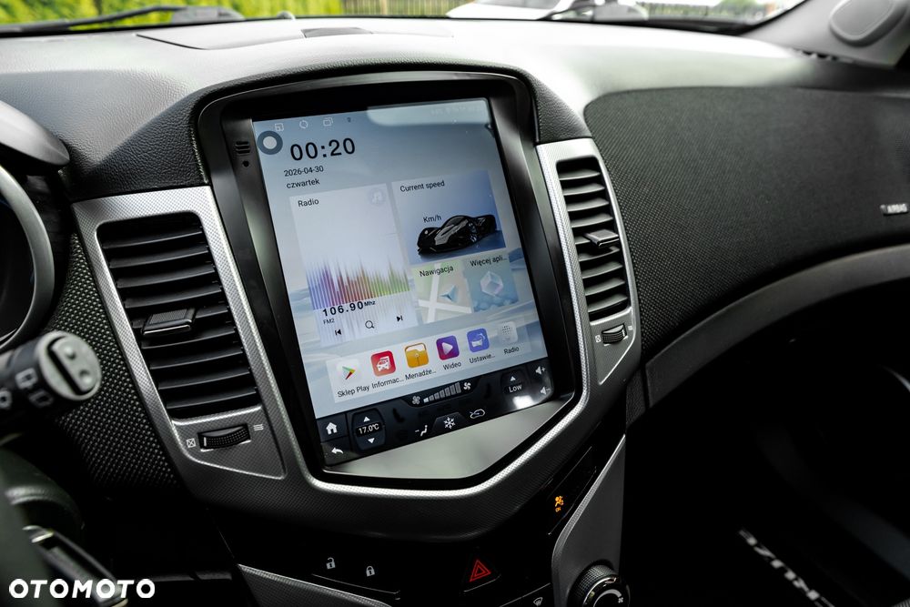 Chevrolet Cruze 1.8 LS - 28