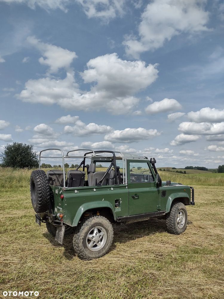 Land Rover Defender - 5
