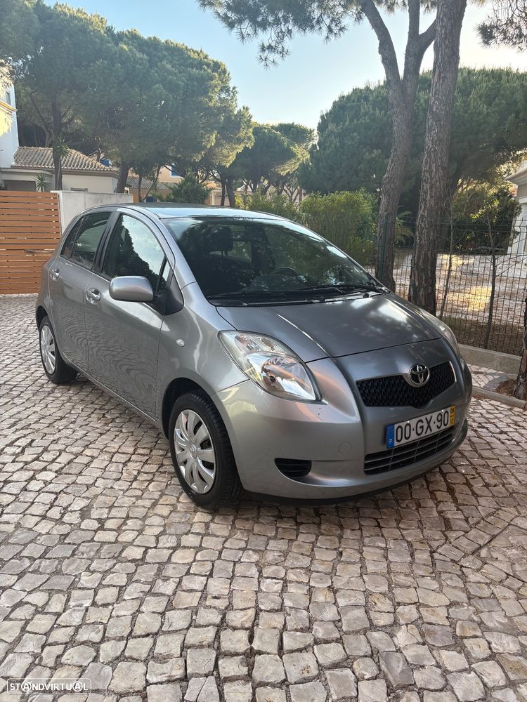 Toyota Yaris 1.0 VVT-i AC Manual - 2