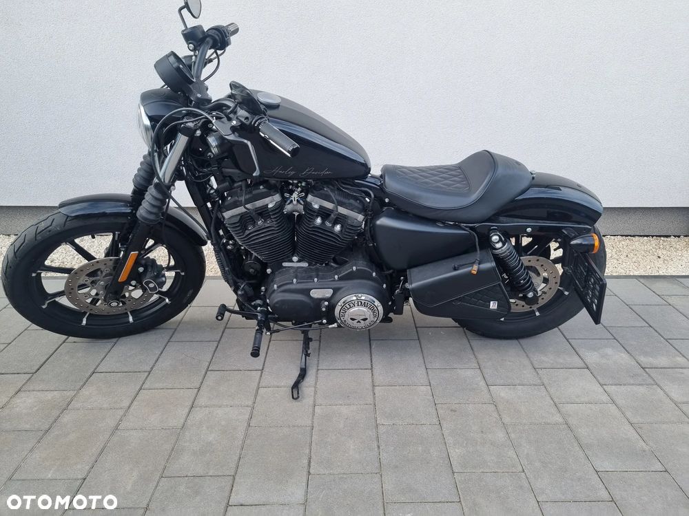 Harley-Davidson Sportster Iron 883 - 1