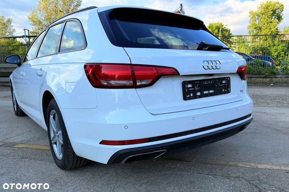 Audi A4 Avant 2.0 TDI DPF multitronic Attraction - 11