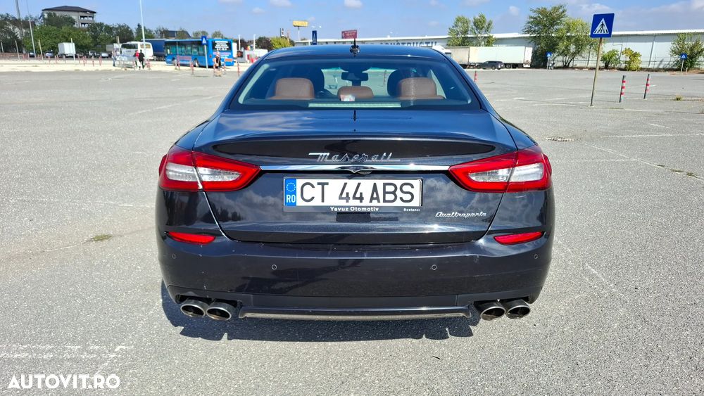 Maserati Quattroporte - 7