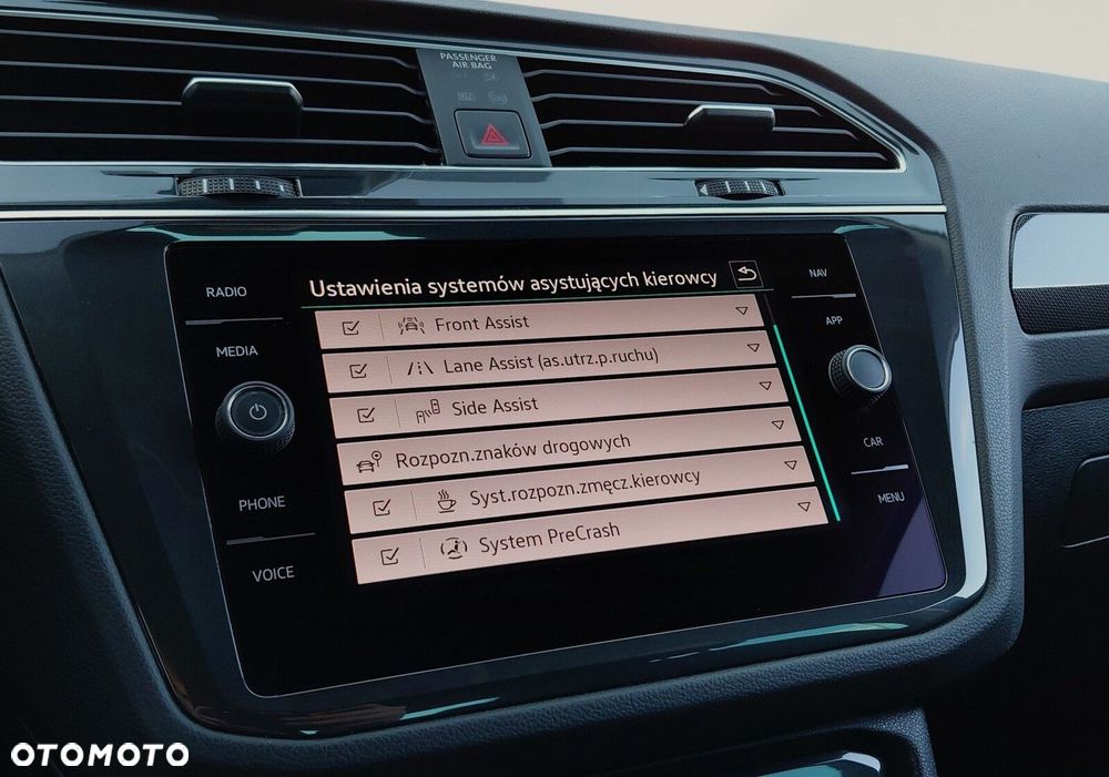 Volkswagen Tiguan 1.5 eTSI Elegance DSG - 34