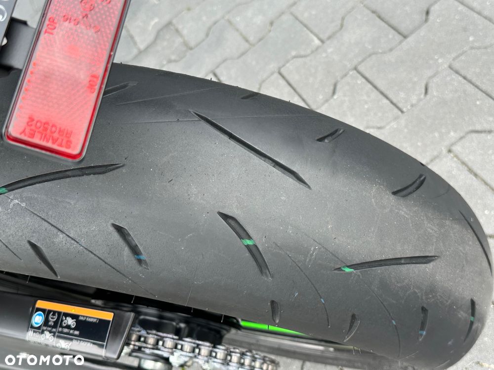 Kawasaki Ninja - 32