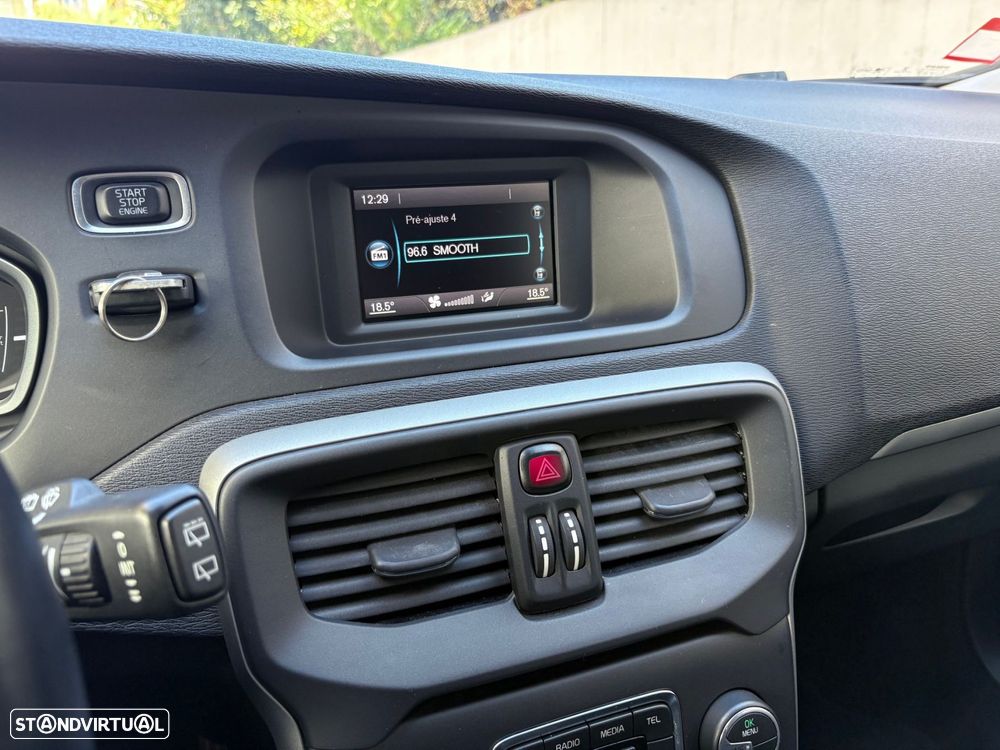 Volvo V40 2.0 D2 Kinetic - 44