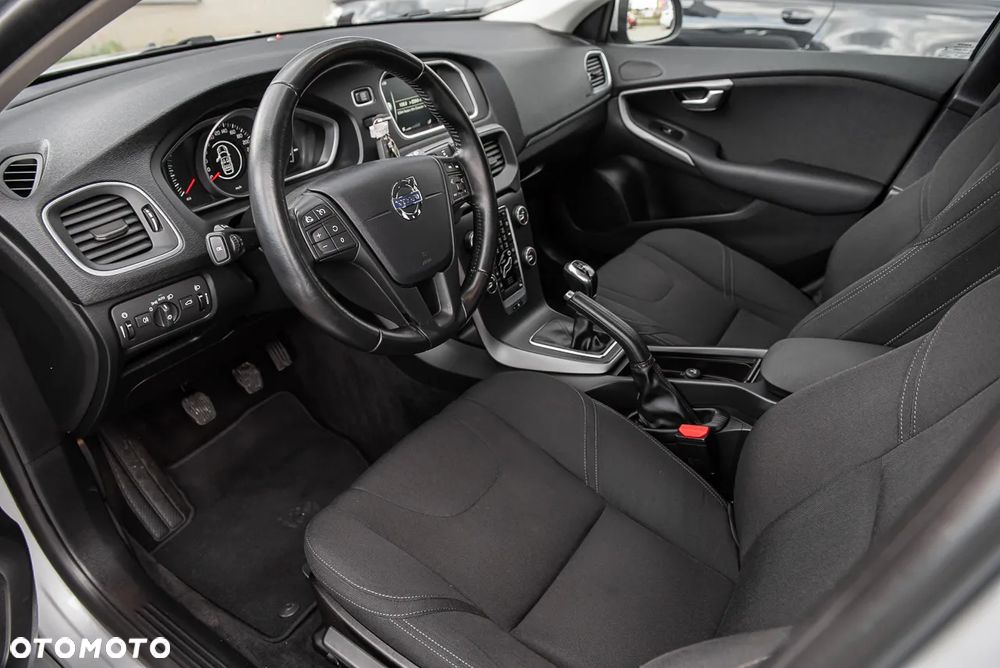 Volvo V40 - 15