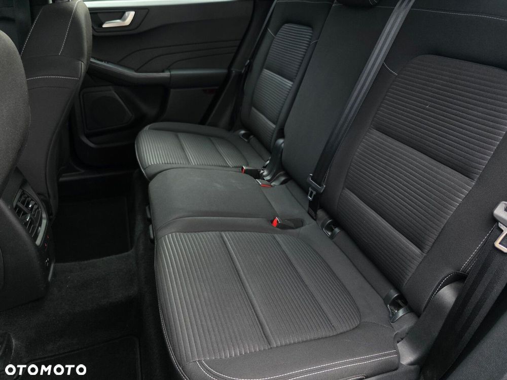 Ford Kuga - 27