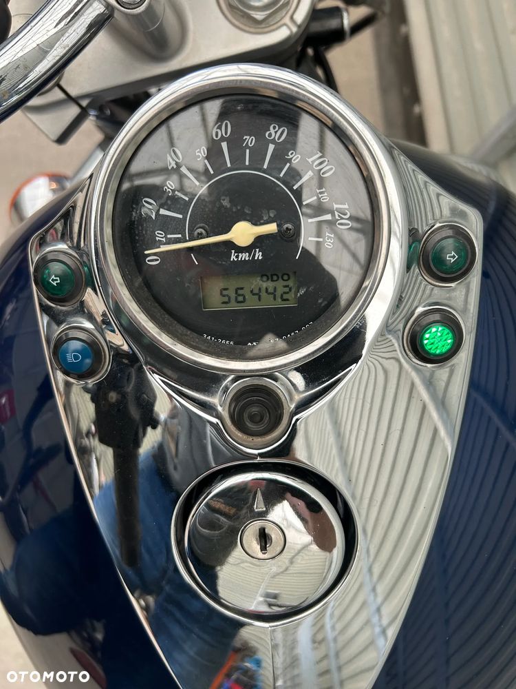 Suzuki Intruder - 9