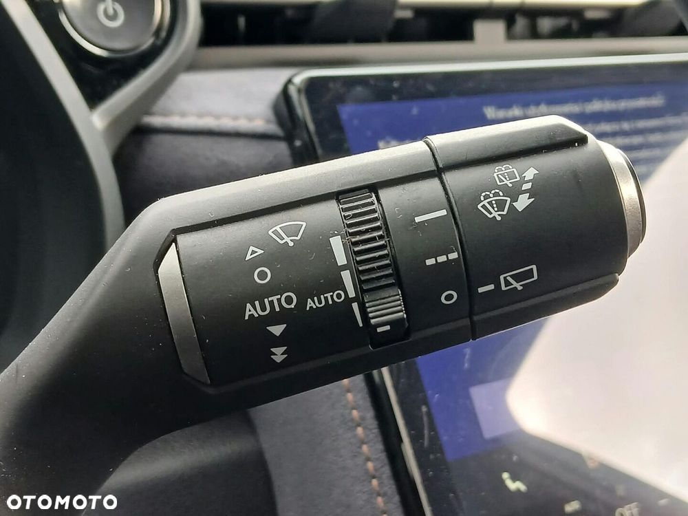 Lexus LBX 1.5 Hybrid Cool AWD - 34