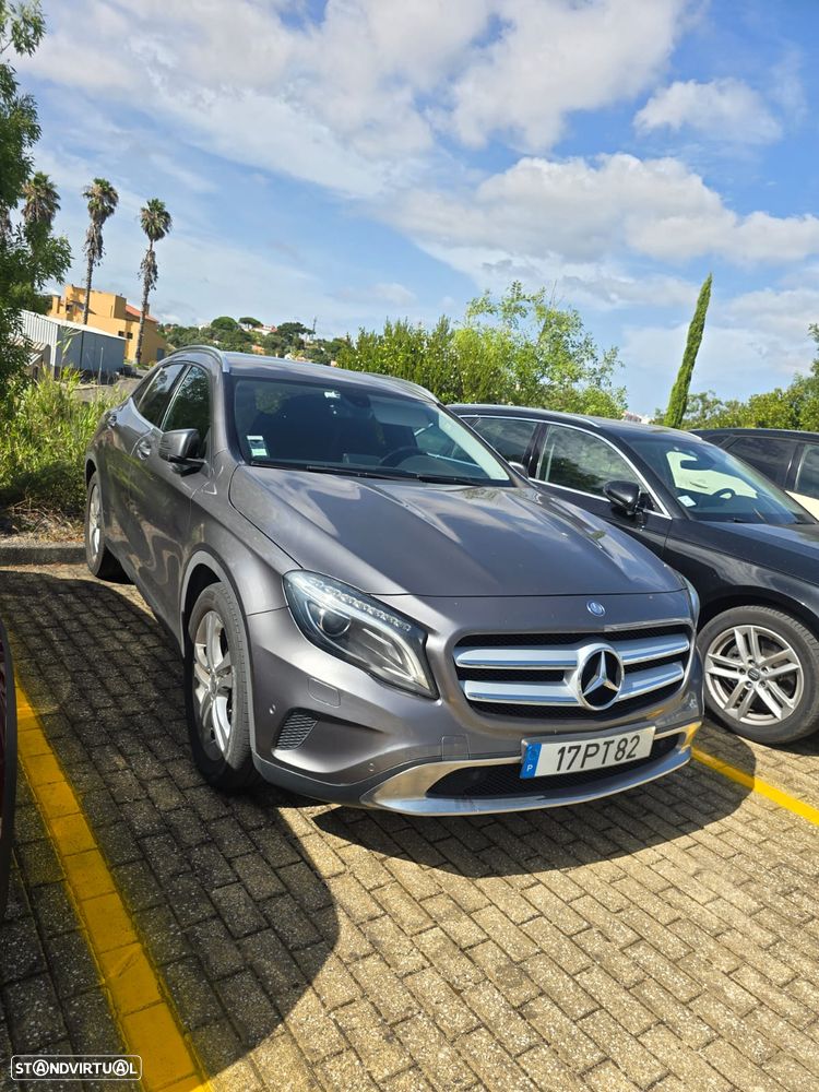 Mercedes-Benz GLA 220 CDI - 2