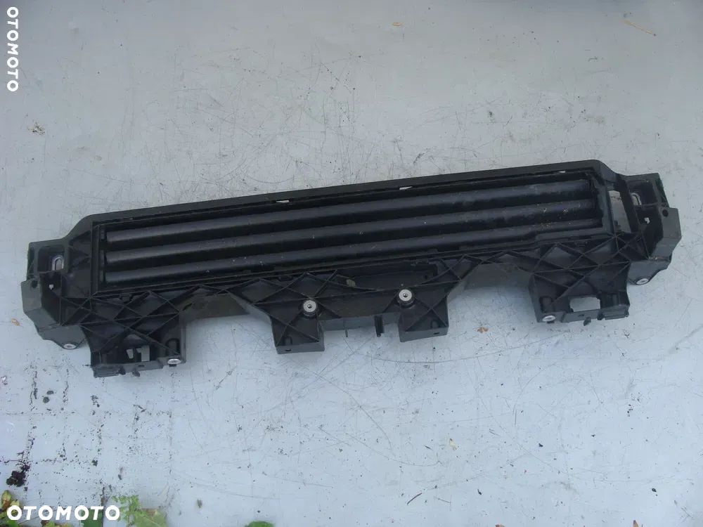 AUDI E-TRON KIEROWNICA POWIETRZA ŻALUZJA  4KE807771 4KE890067B - 5