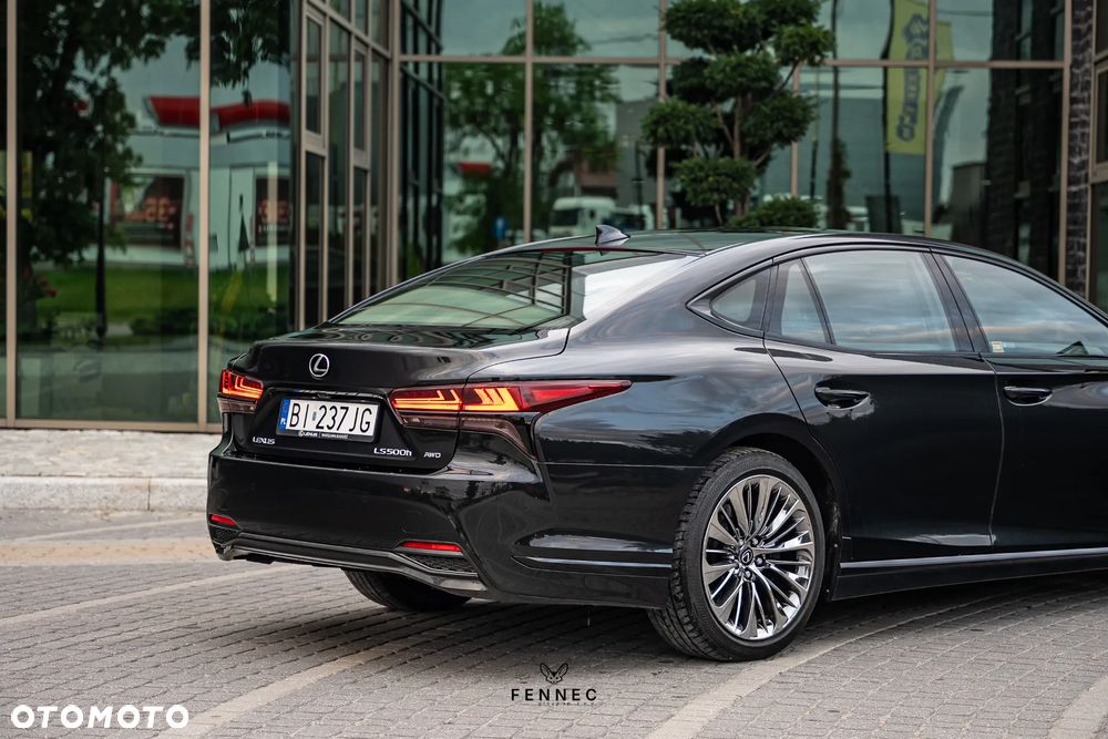 Lexus LS - 9
