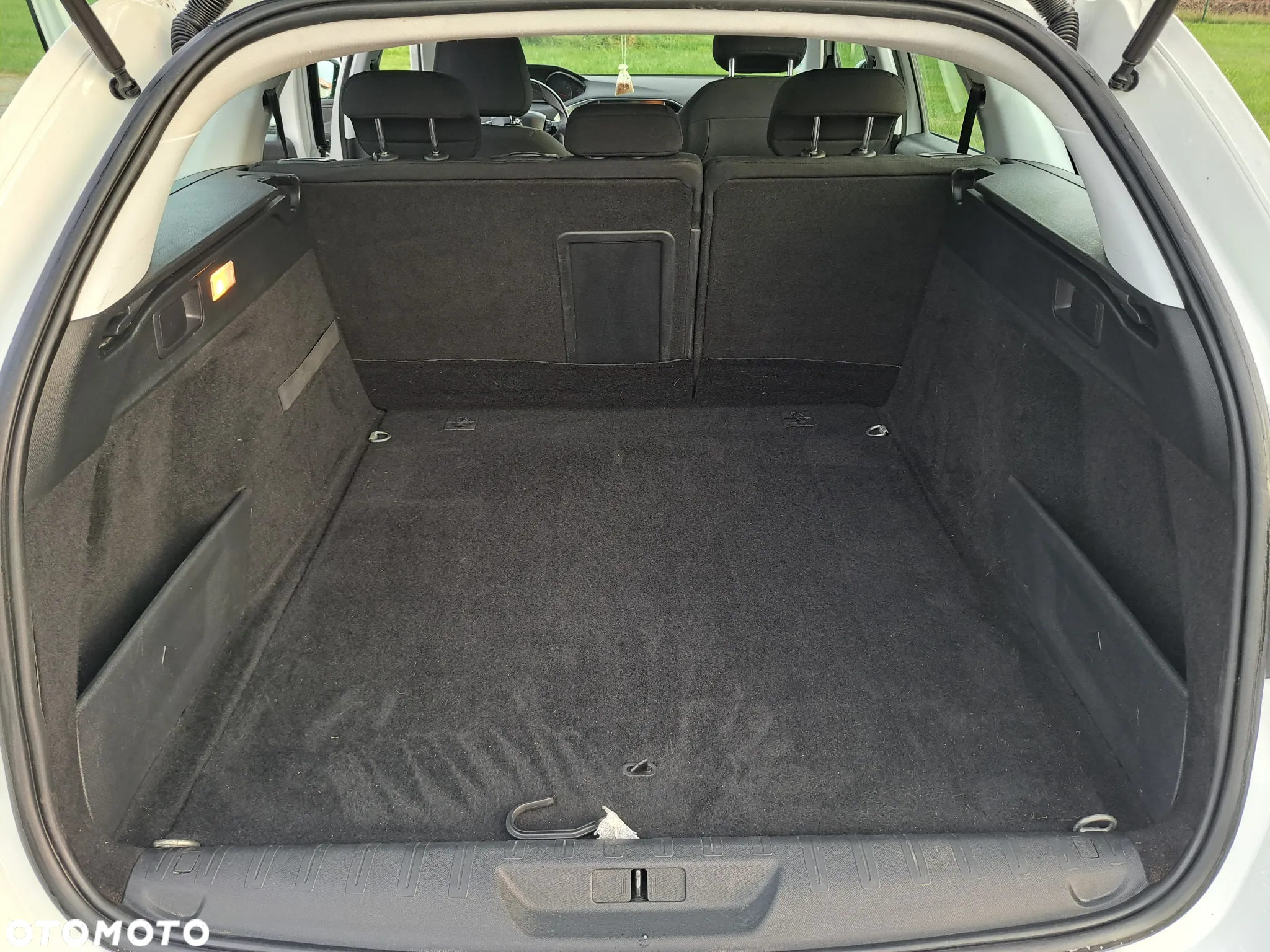 Peugeot 308 1.2 PureTech Access S&S - 12