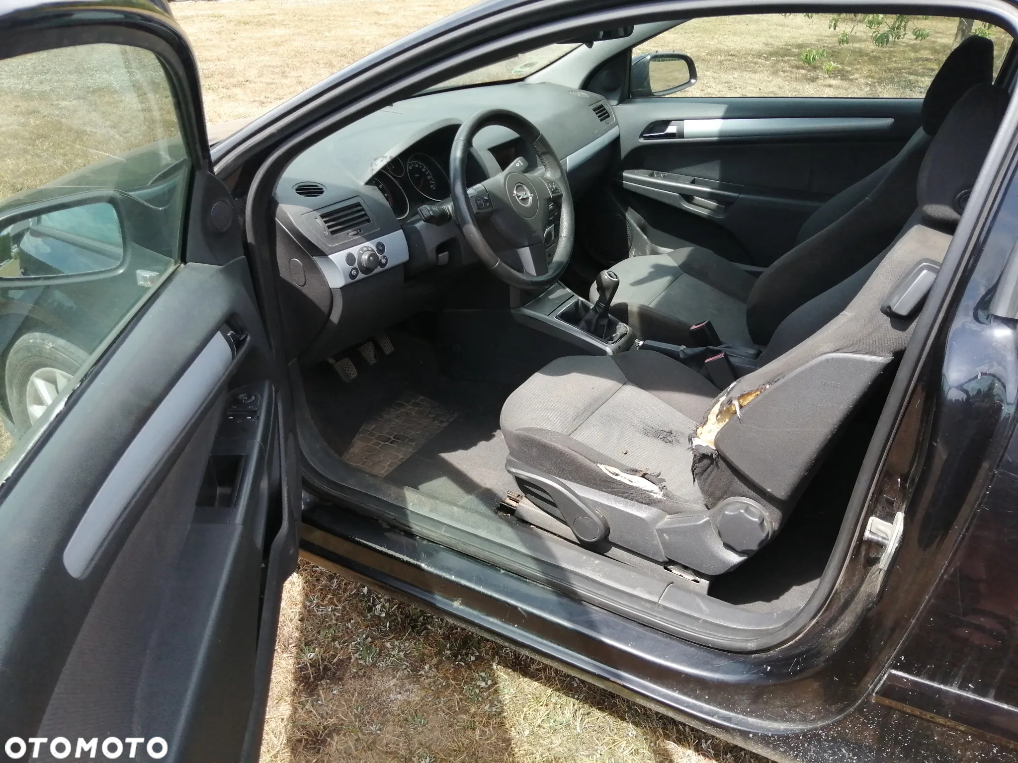 Opel Astra GTC 1.8 - 7