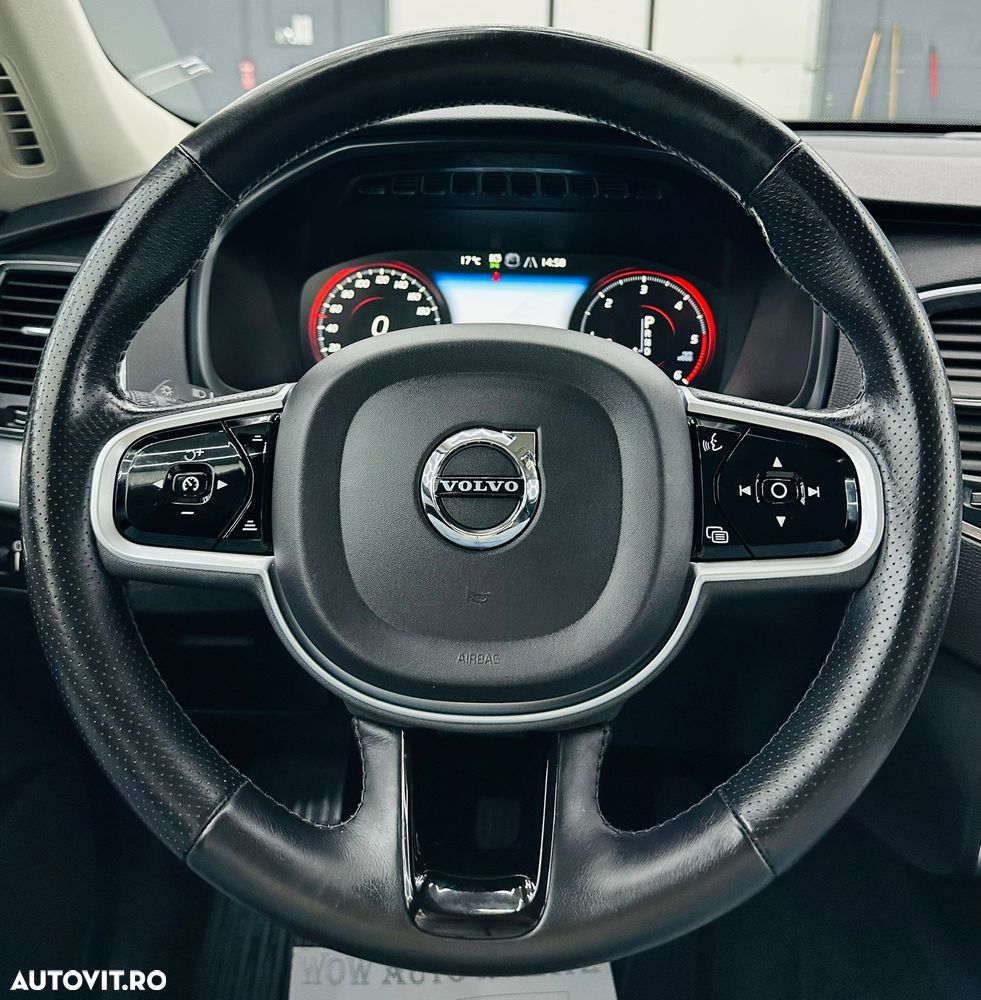 Volvo XC 90 D5 AWD Geartronic Momentum - 38