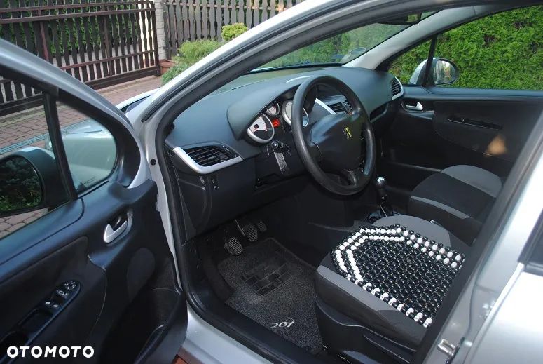 Peugeot 207 1.4 16V Presence - 9