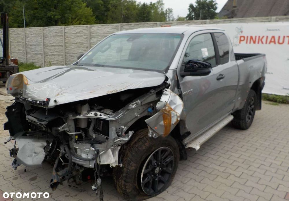 Toyota Hilux - 7