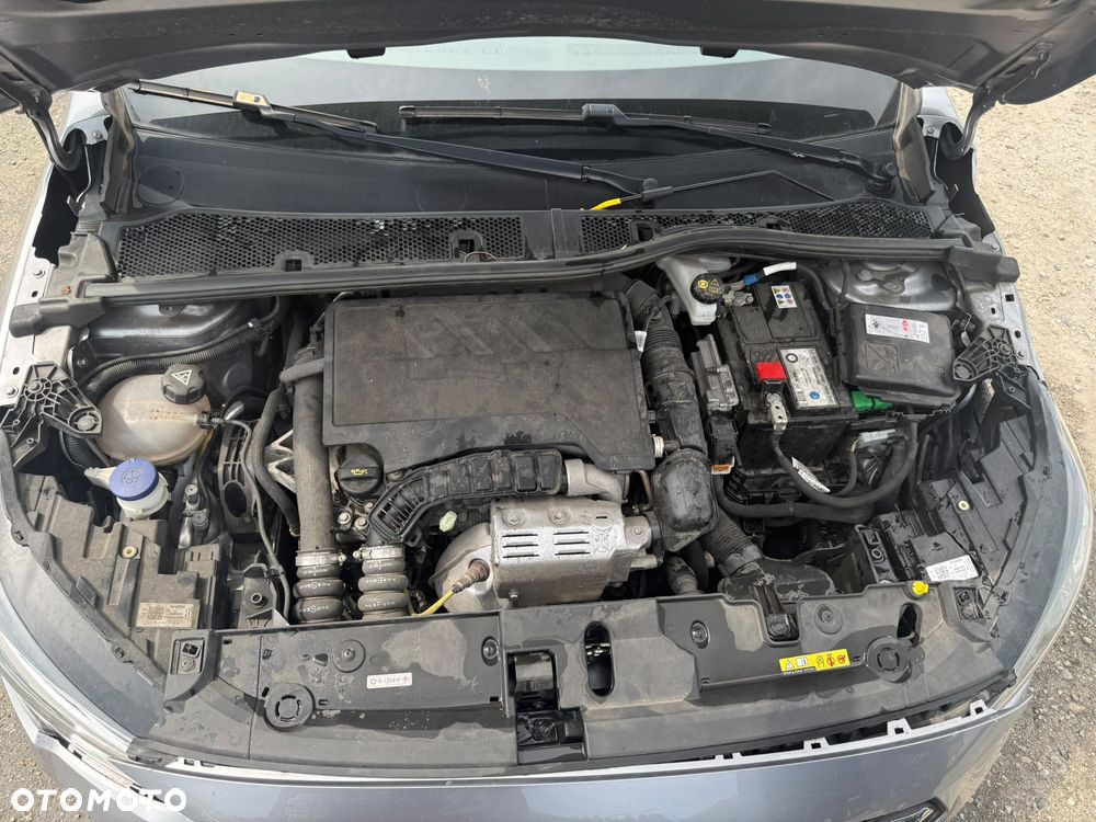 Opel Corsa 1.2 Direct Injection Turbo GS - 10