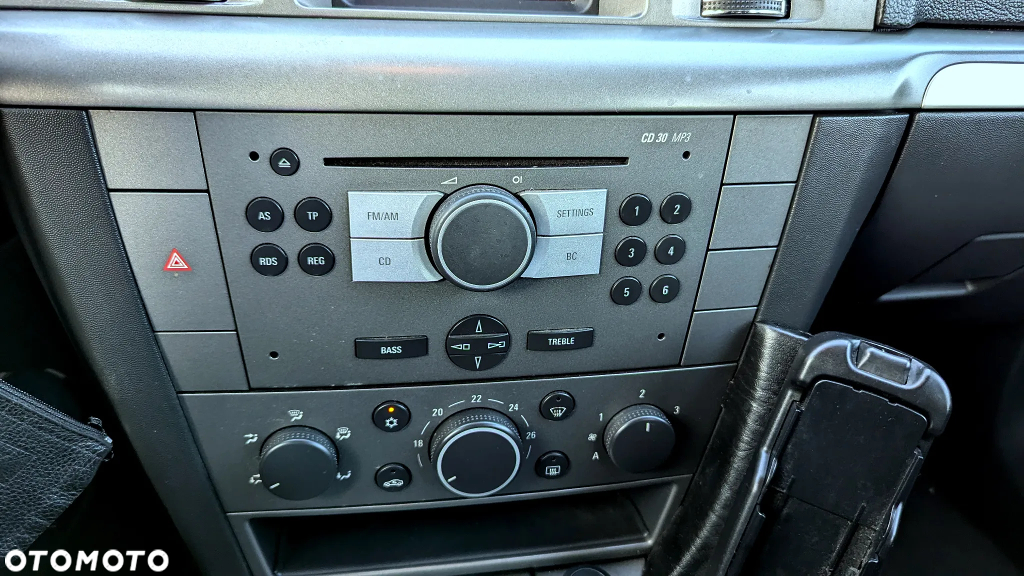 Opel Vectra 1.9 CDTI Elegance - 36