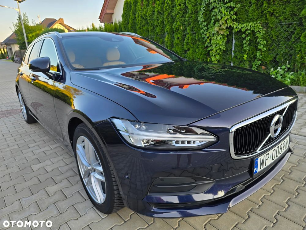 Volvo V90 D3 Momentum Pro - 4