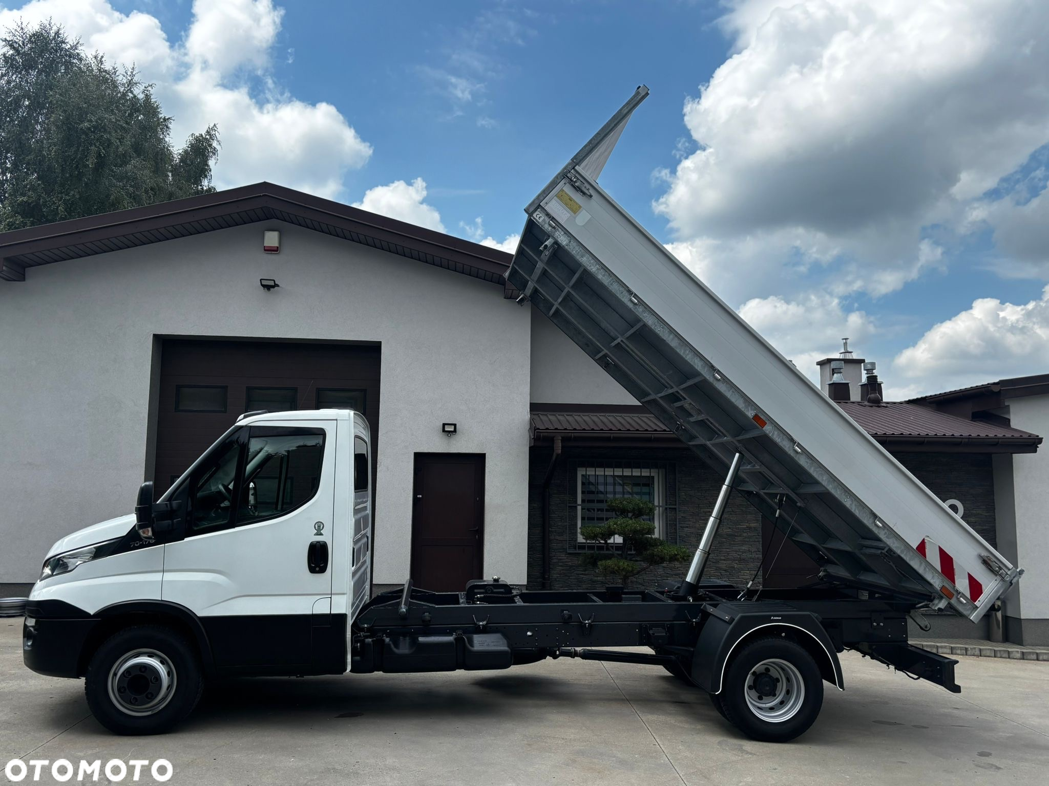 Iveco Daily 70C17 Wywrotka 3 Stronna Napęd Hydrauliczny Wywrotka 4,40 długa - 5