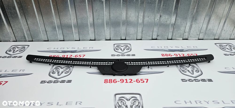 Dodge Durango III LIFT 2021-2025 Listwa ozdobna deski rozdzielczej Kratka kokpitu Dekor deski - 1