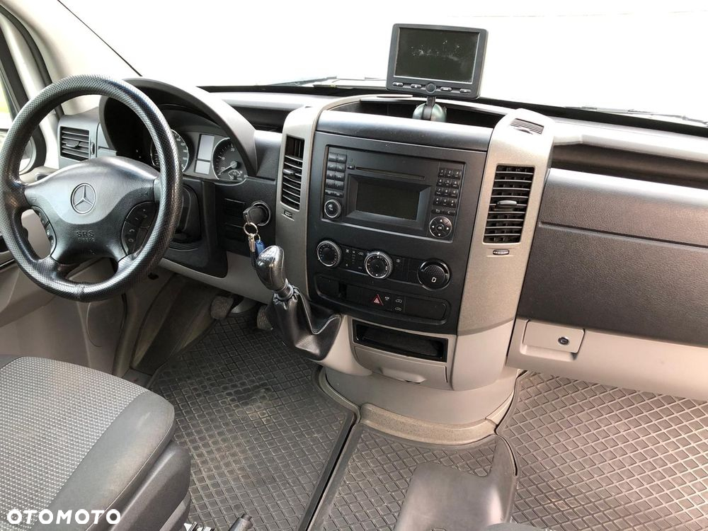 Mercedes-Benz Sprinter - 6