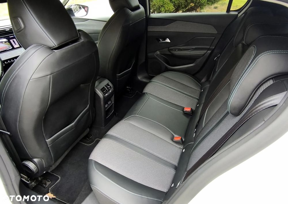 Peugeot 308 - 18