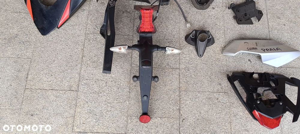 APRILIA SHIVER DORSODURO OWIEWKA OGON LAMPA RĄCZKI PASAŻERA - 3