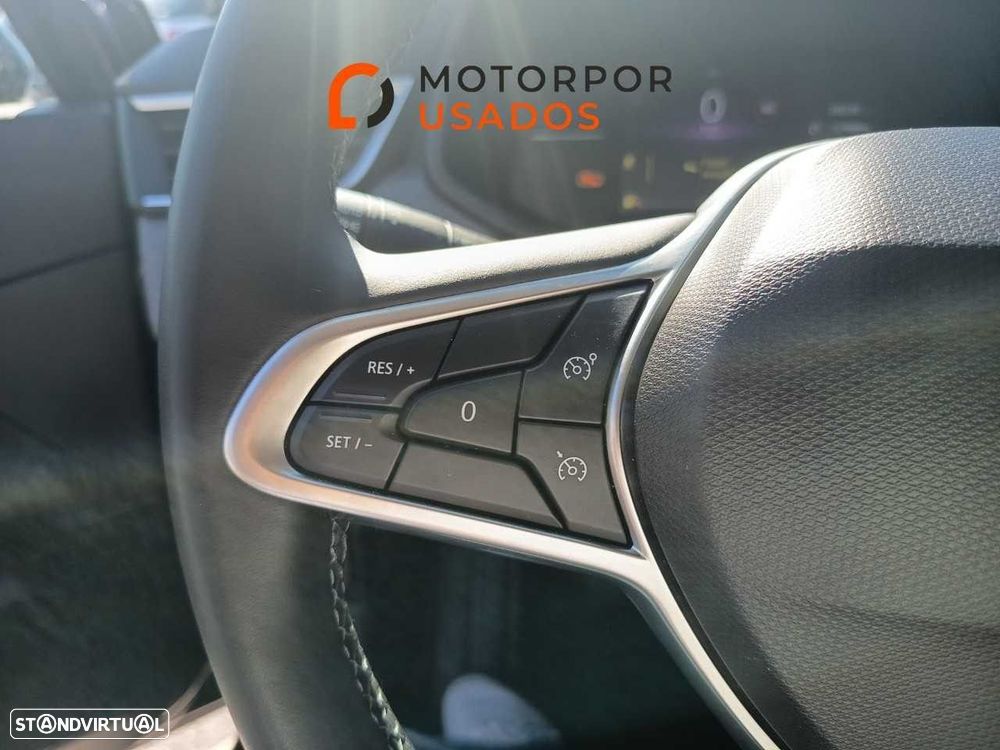 Renault Clio 1.0 TCe Evolution Bi-Fuel - 10