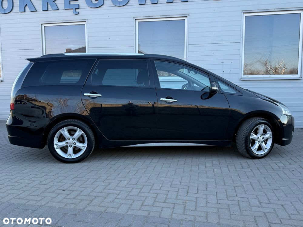 Mitsubishi Grandis - 13