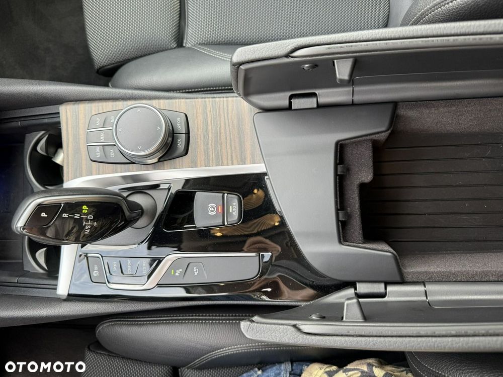 BMW Seria 5 - 28