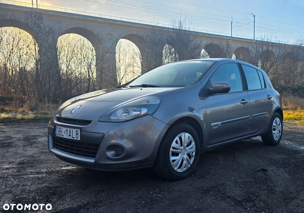 Renault Clio 1.2 16V Ripcurl - 9